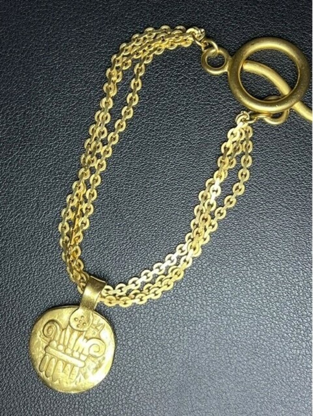 B7347 Liz Claiborne Gold Tone Coin Charm Toggle Bracelet Double Chain 8"